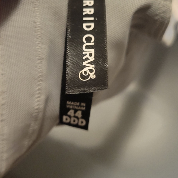 Torrid Curve Bra - Picture 3 of 3